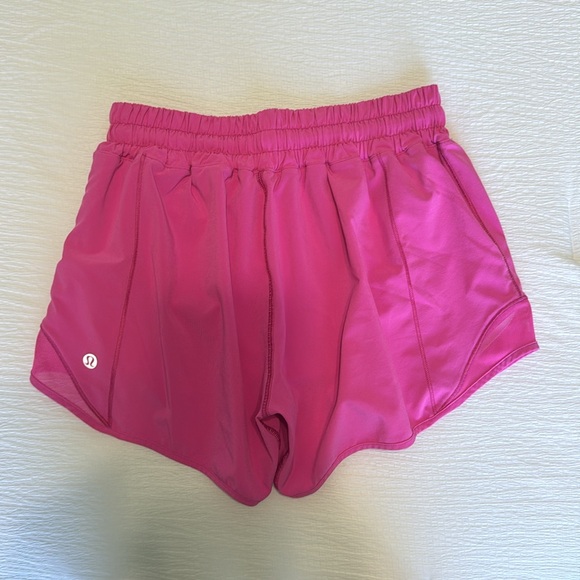 Lululemon Hotty Hot Low Rise 4” Shorts Sonic Pink - Picture 4 of 7